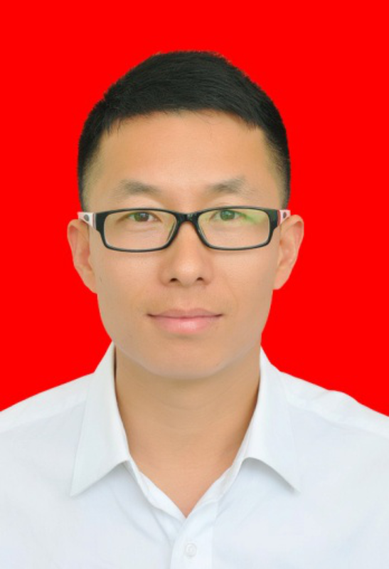 陈泽雄.png